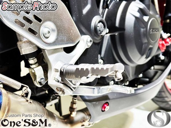 画像9: アウトレット G-moto製 刻印入 限定オリジナルモデル アルミ製 マルチポジションステップ メイン フロント グレー ヤマハ用 (9)