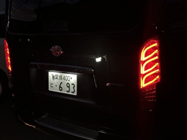 画像16: 【送料込み】200系 ハイエース 7型専用 ルームランプフルセット パーフェクトフィット (16)