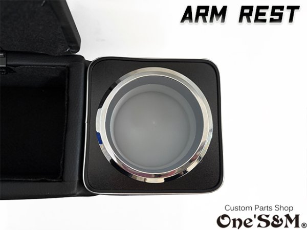 画像3: 送料込!  アームレスト ドリンクホルダー・小物入れ付き肘置き  レザー 200系 ハイエース ハイエースワイド 1型〜7型 (3)