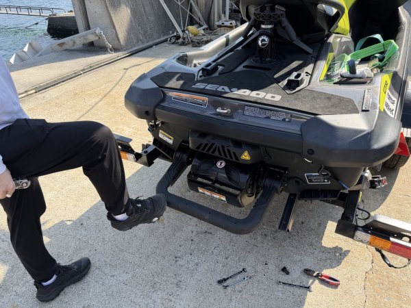 画像1: リボーディングステップ リアラダー 互換品 社外品 295100869 2018年以降のST3ハル 用 RXT RXP PWC Seadoo シードゥー　 (1)