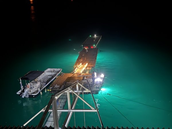 画像8: 集魚灯８W USB給電式 緑 水中 LED 防波堤 いかだ 船 イカ 青物 釣り 爆釣シリーズ (8)