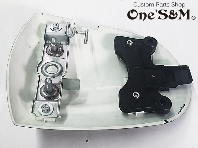 GSX-R750 シングルシートカウル 黄 29G0 スズキ 純正 :32021319